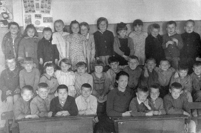 ок.1949 - Выпускной класс Долгопрудненской начальной школы №2