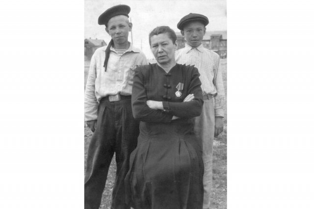 1950 - Соловьева З.Н. с учениками