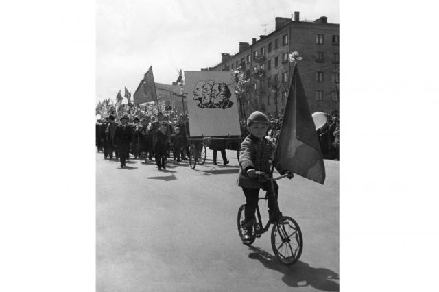 1966 - Первомайская демонстрация