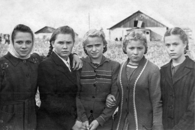 1951 - Лихачёвские девушки