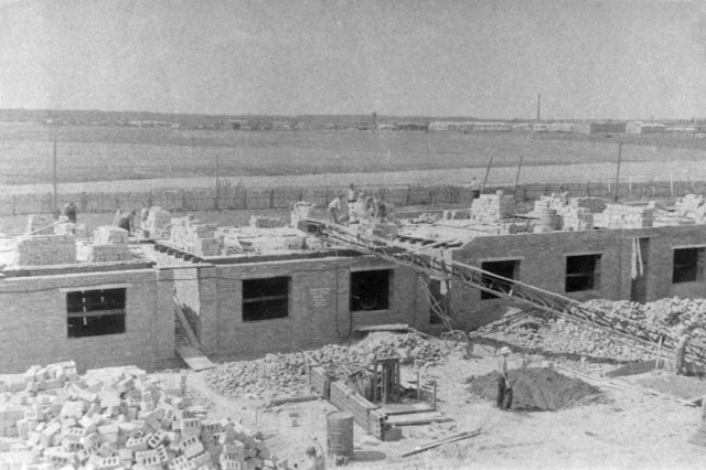 1958 - Строительство двухэтажного дома - Северная 10