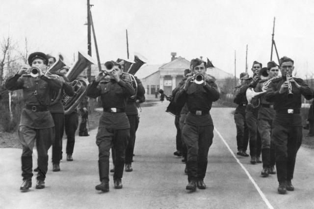 ок.1960 - Марш военного оркестра