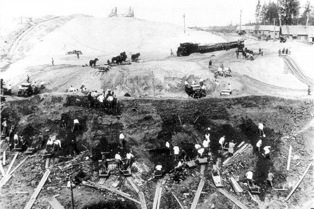1934 - Панорама строительства у Иваньковской плотины