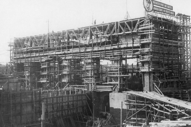 1934-36 - Строительство насосной станции в Яхроме
