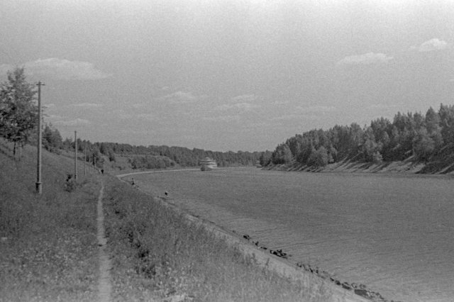 1965 - На берегу канала им. Москвы в районе "Глубокой выемки"