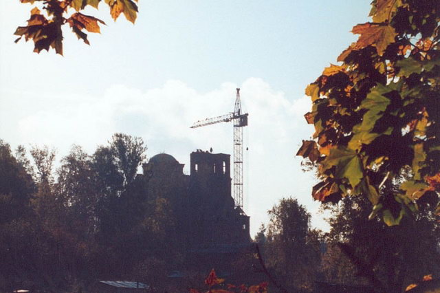 ок.1999 - Строительство нового храма в Лихачево