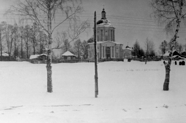 ок.1960 - Владимирский храм в Виноградово, вид с Дмитровского шоссе
