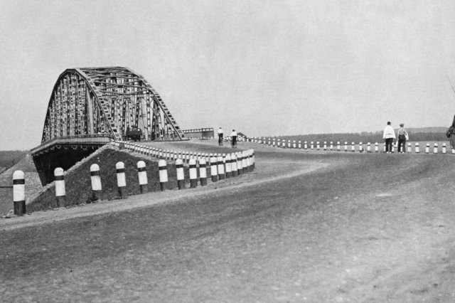 1937 - Дмитровское шоссе и мост через канал Москва-Волга
