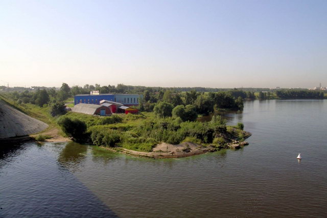05.08.2004 - Вид на канал и Хлебниковский залив с автомобильного моста
