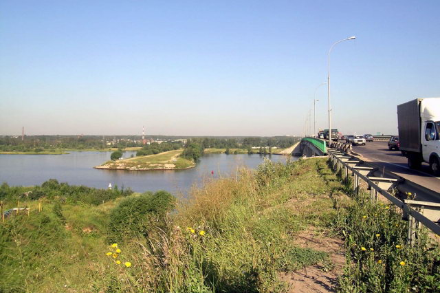 05.08.2004 - Автомобильный мост через канал им. Москвы