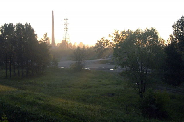 25.06.2003 - Труба старого кирпичного завода