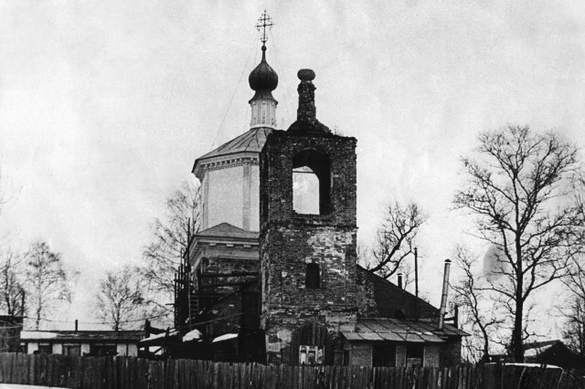ок.1993 - Спасский храм в Павельцево - восстановление